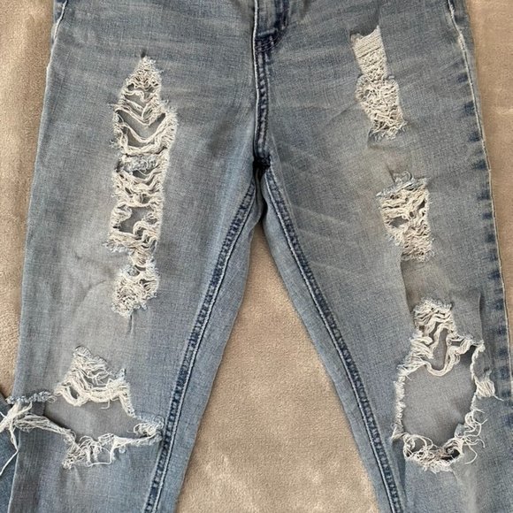 Hollister Ripped Jeans - Picture 5 of 7